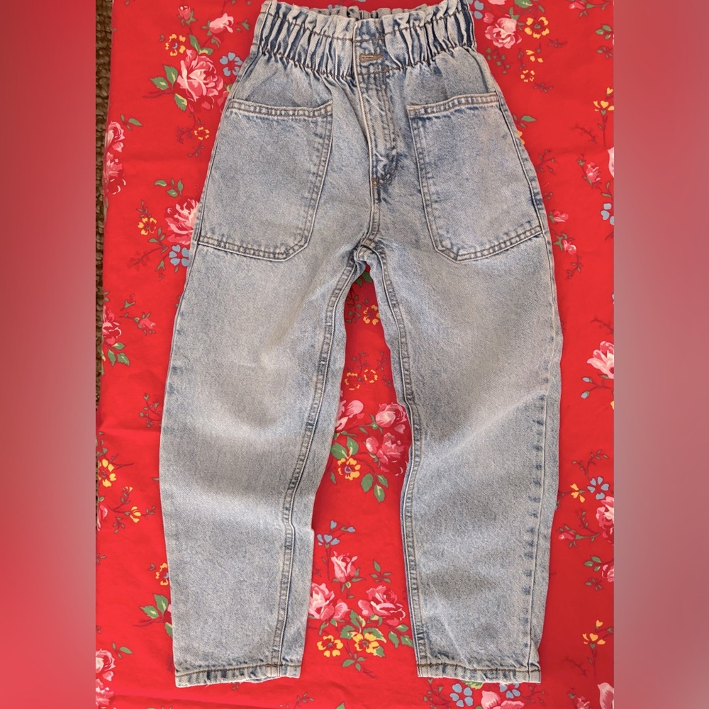 Zara Blue Jeans Classic Denim Style